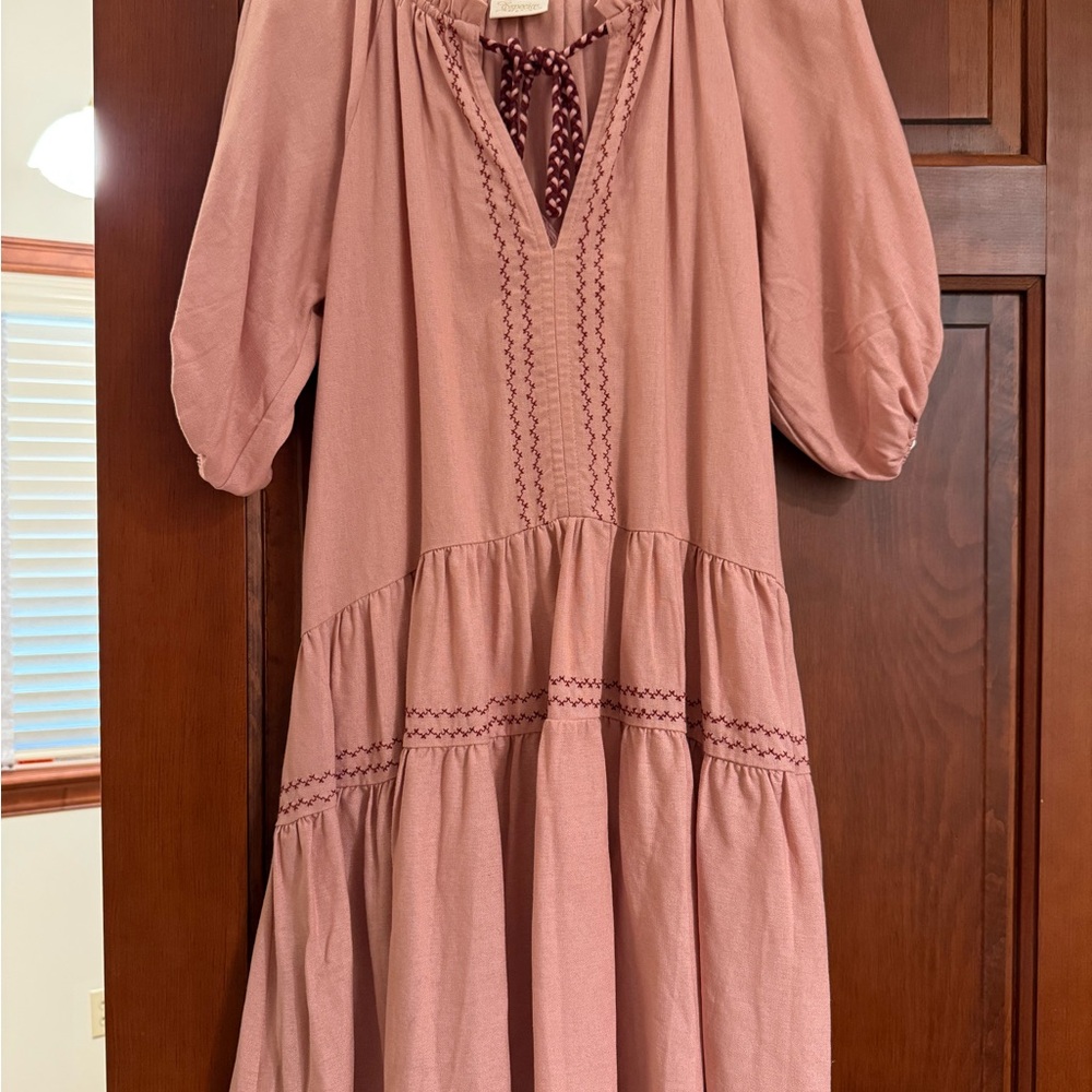 Pink Linen Dress with Embroidered Details by Especia